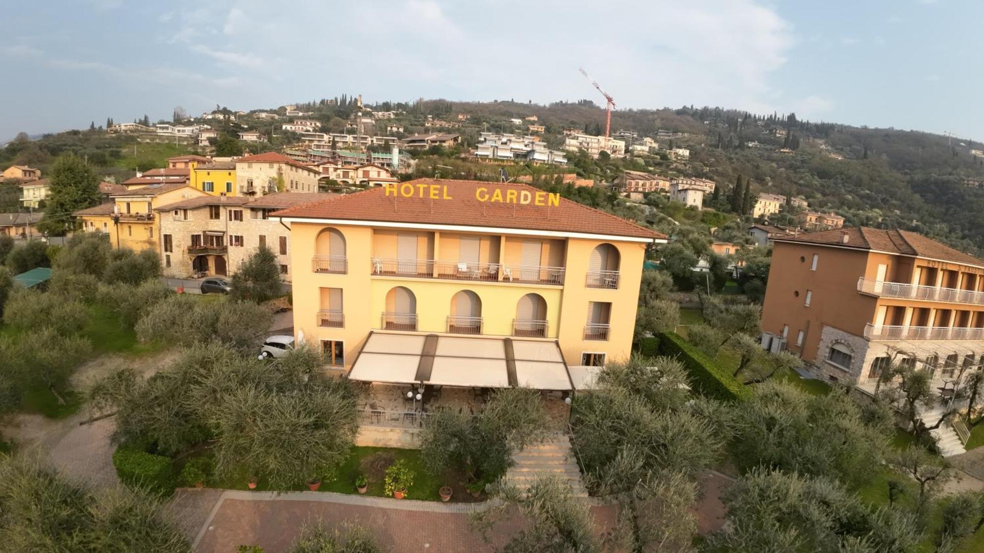 Hotel Garden Torri Del Benaco Buitenkant foto