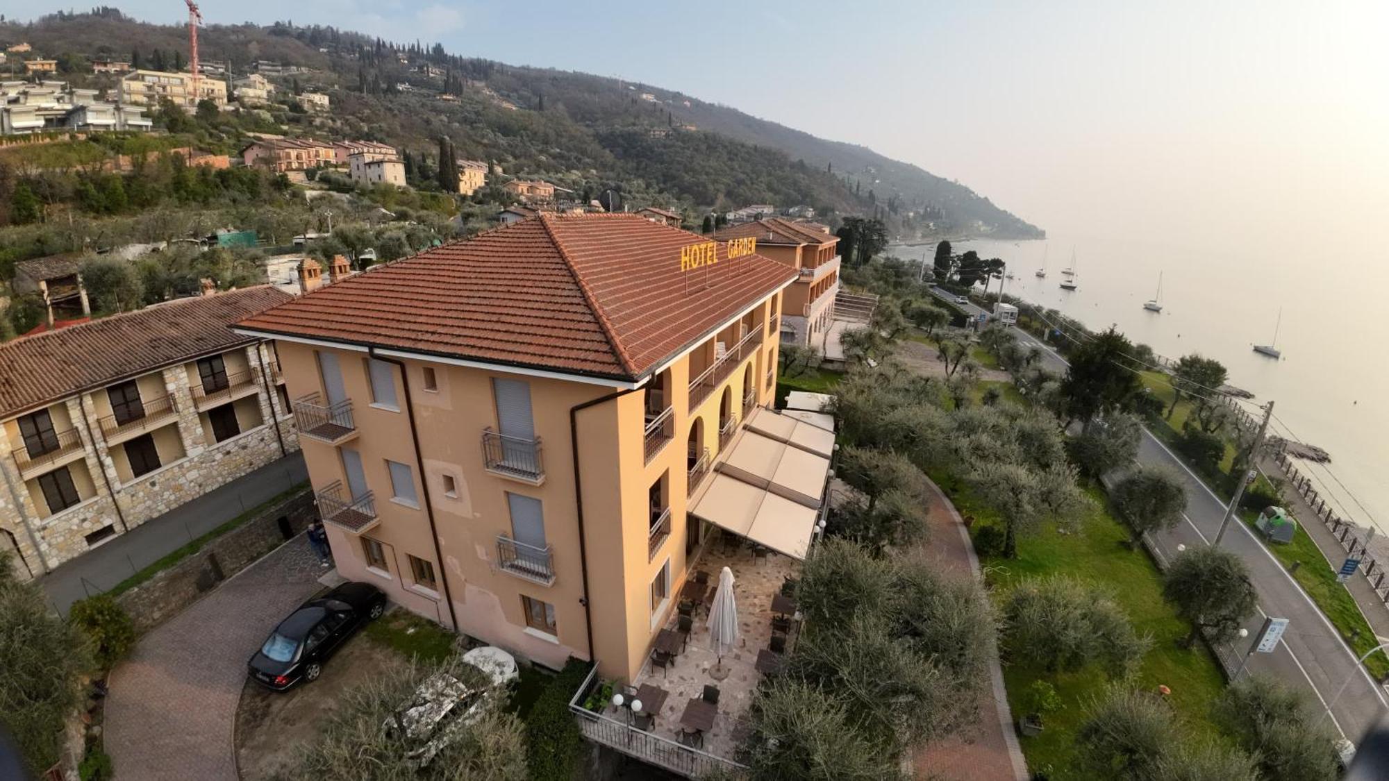 Hotel Garden Torri Del Benaco Buitenkant foto