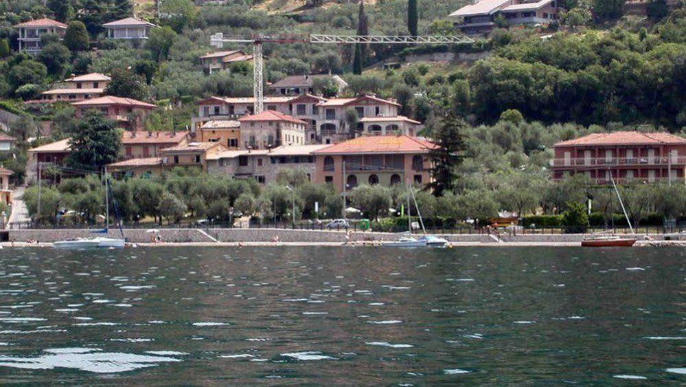 Hotel Garden Torri Del Benaco Buitenkant foto
